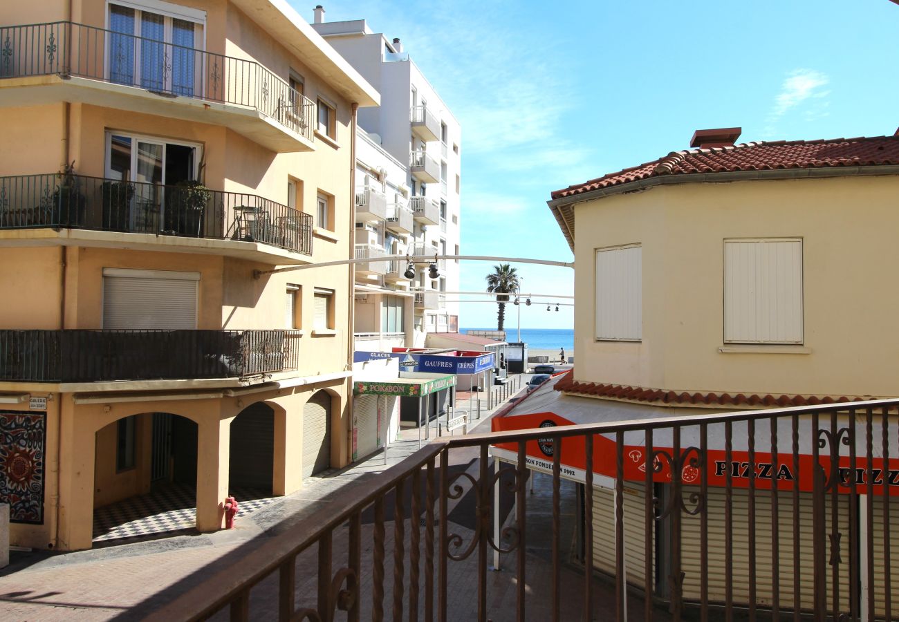 Ferienwohnung in Canet-en-Roussillon - Appartement T3 avec vue mer 