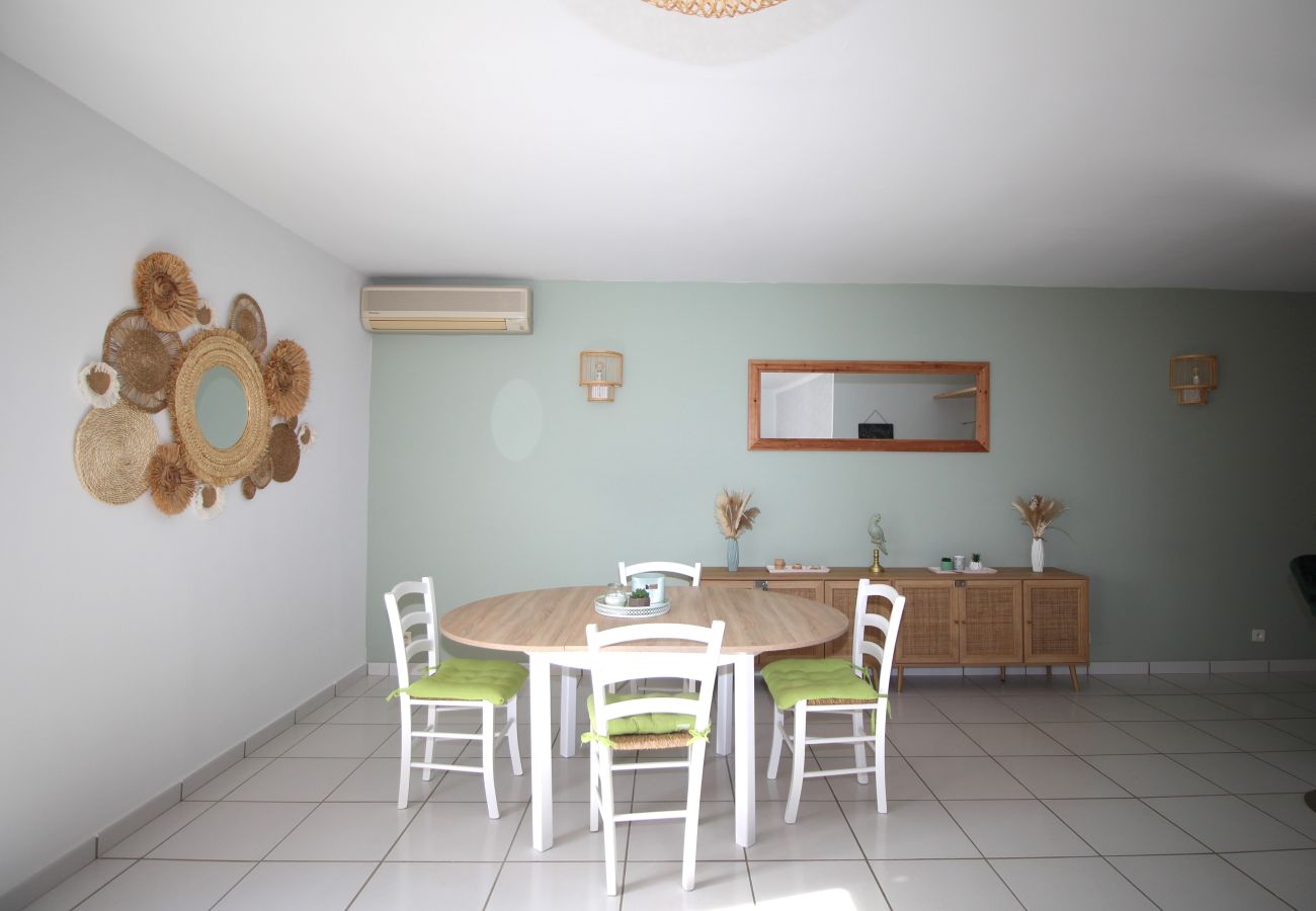 Ferienwohnung in Canet-en-Roussillon - Appartement 3 pièces proche de la mer avec garage.