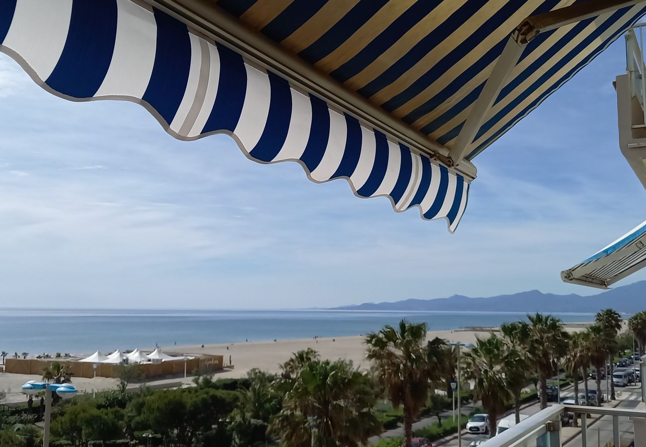 Ferienwohnung in Canet-en-Roussillon - Appartement 4 pesonnes vue mer avec parking 