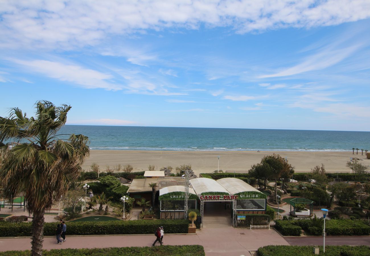 Apartment in Canet-en-Roussillon - Appartement 4 pesonnes vue mer avec parking 