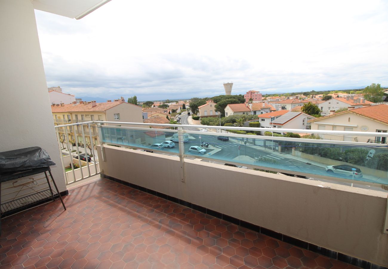 Apartment in Canet-en-Roussillon - Appartement 4 pesonnes vue mer avec parking 